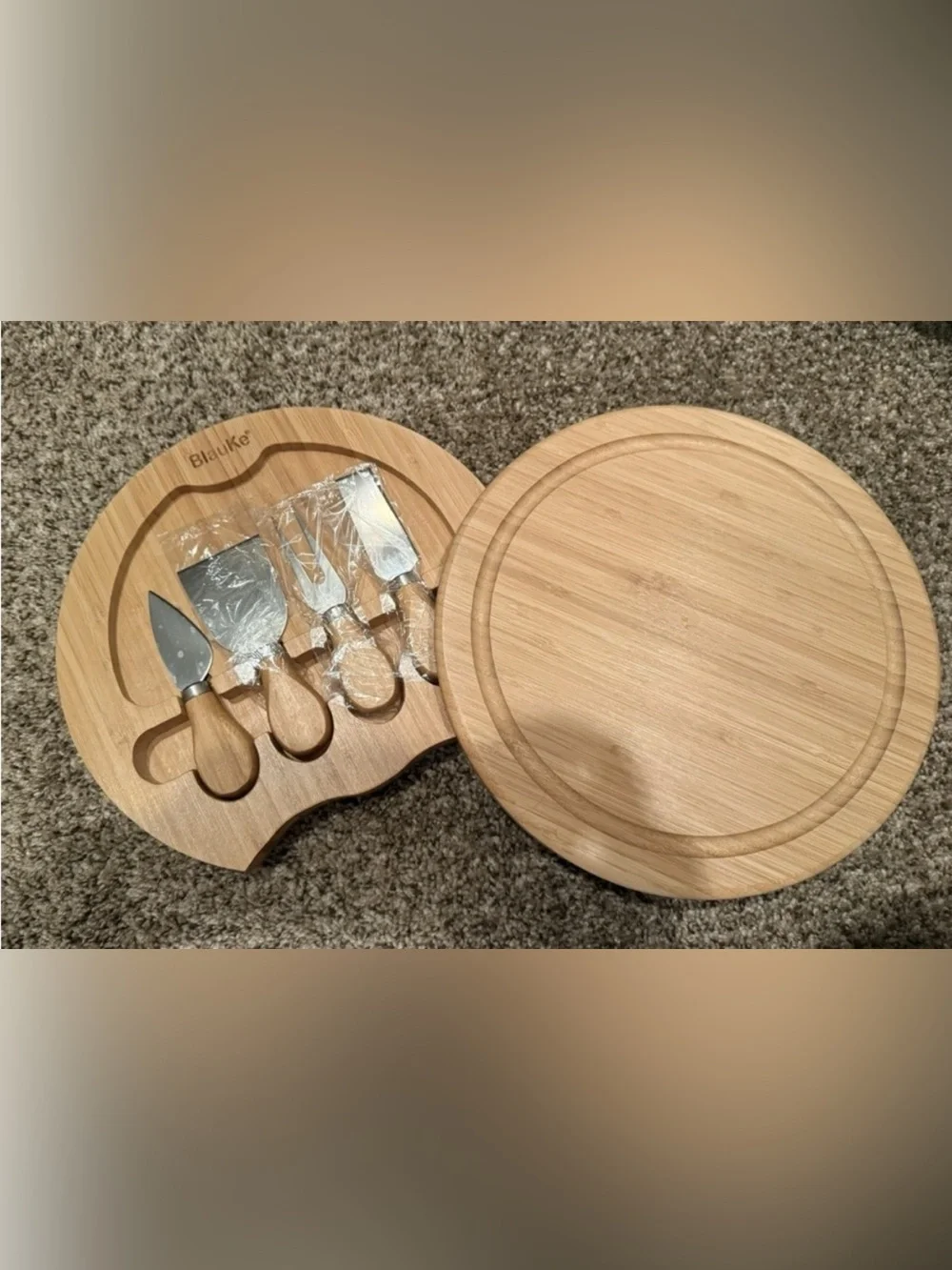 BlauKe bamboo Cheese Board And Knife Set. Great for charcuterie